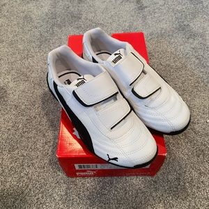 Kids Puma white black Velcro sneaker size US 3